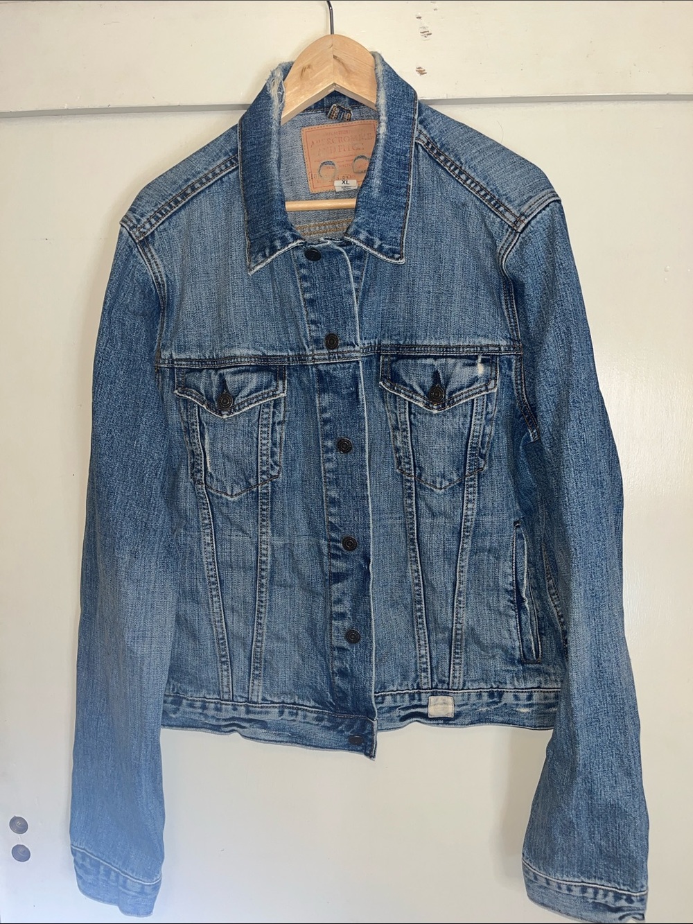 Abercrombie & Fitch Blue Denim Jacket Workwear distressed size XL